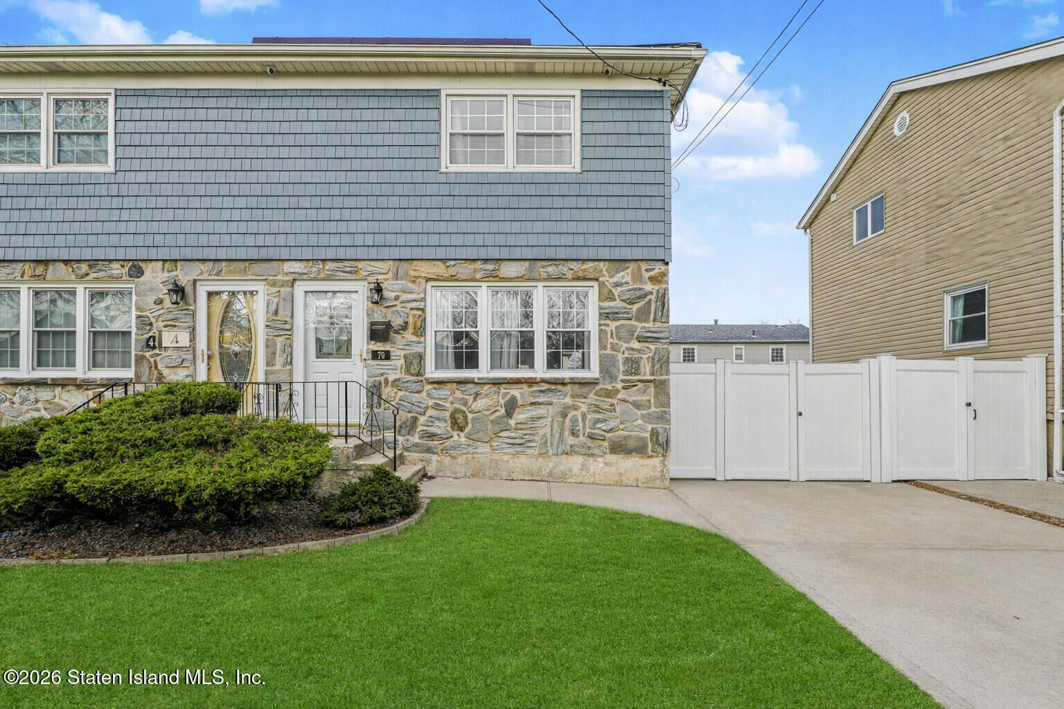 Property Photo:  79 Escanaba Avenue  NY 10308 