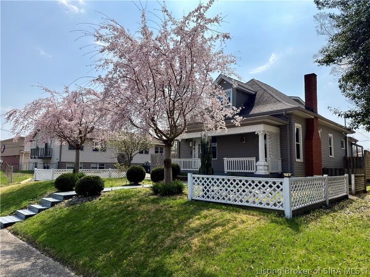 Property Photo:  430 W Harrison Avenue  IN 47129 