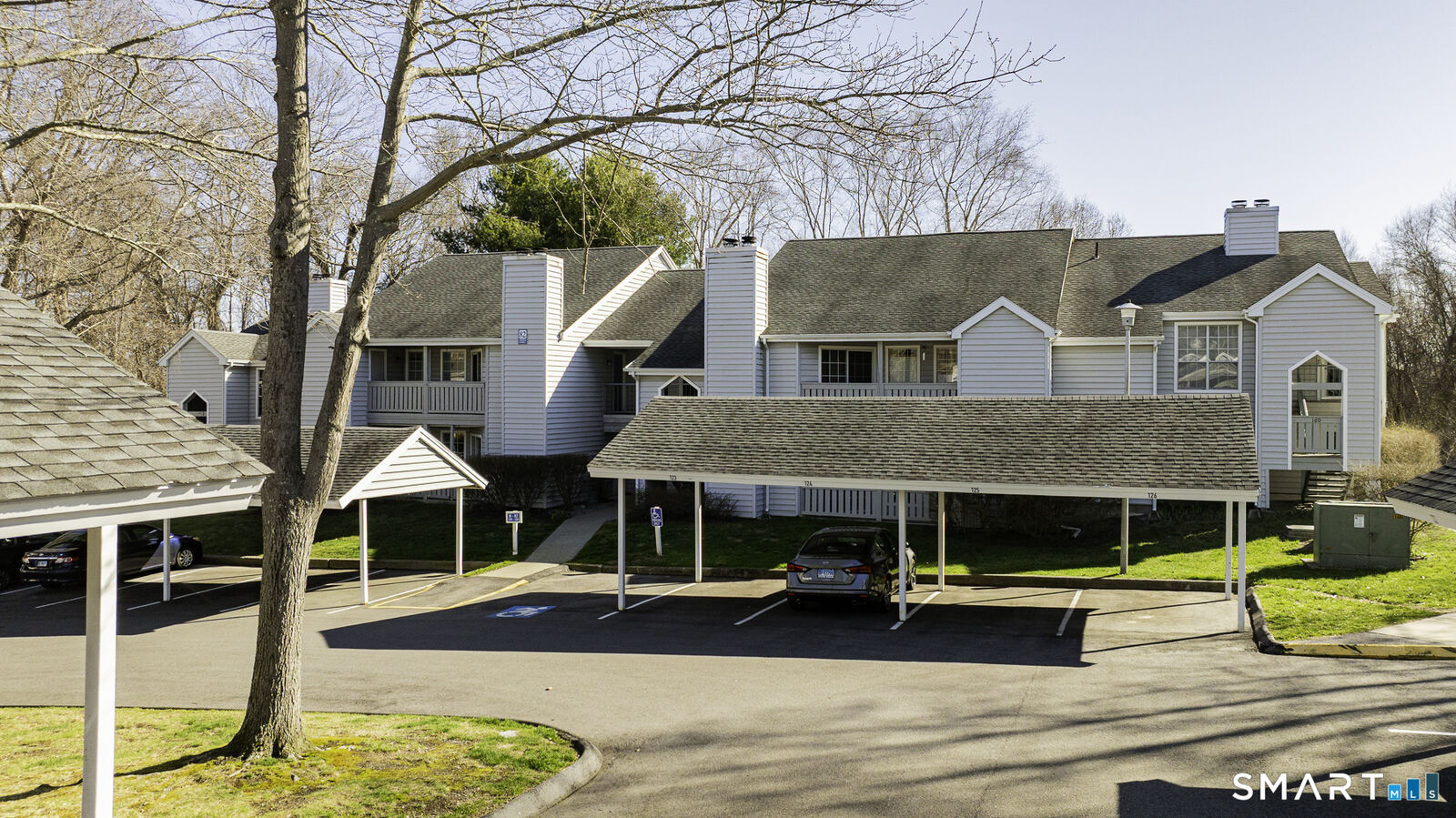 Property Photo:  82 Crown Knoll Court 152  CT 06340 