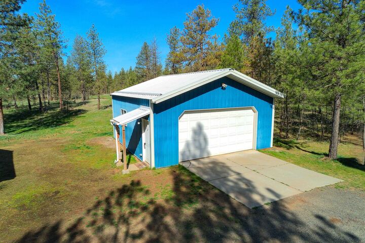 Property Photo:  17414 S Malloy Prairie Rd  WA 99004 