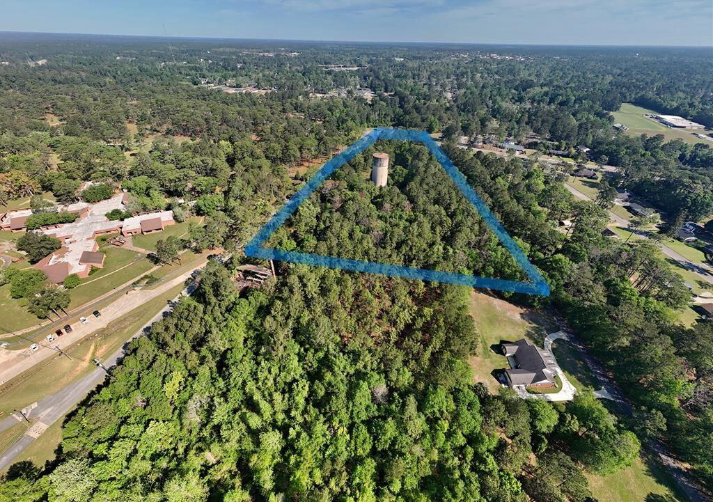 Property Photo:  00 S Pinetree Blvd.  GA 31792 