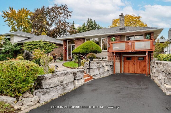 Property Photo: 112 Wyndcliff Crescent ON M4A 2K3