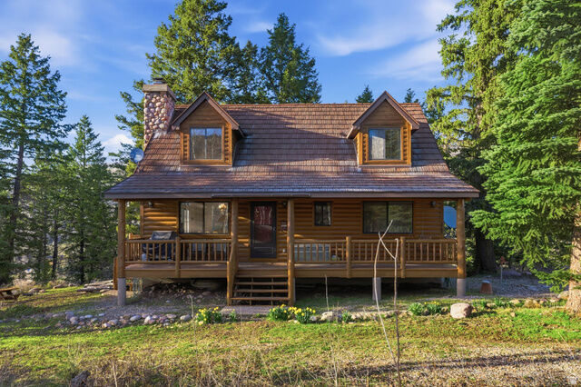 Property Photo: 5789 E Uncompahgre Dr UT 84055