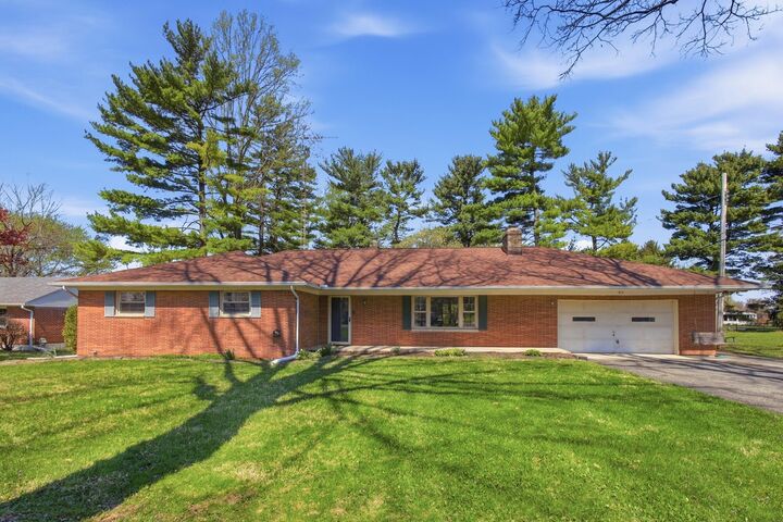 Property Photo:  814 Wellington Drive  OH 45506 