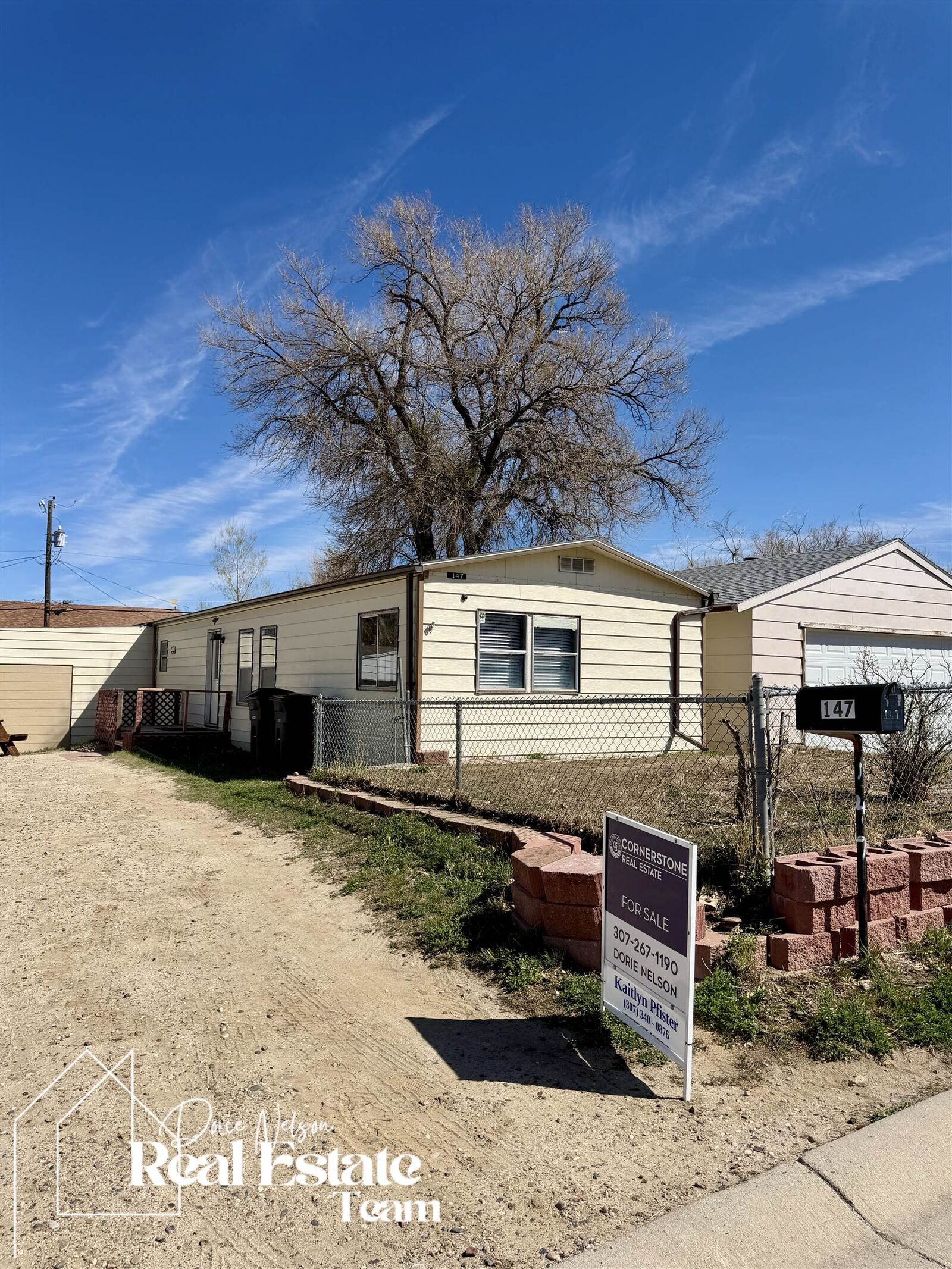 Property Photo:  147 S 4th Avenue  WY 82644 