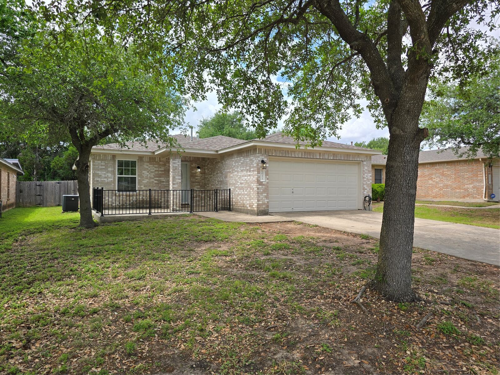 Property Photo:  2011 Garrison Drive  TX 78641 