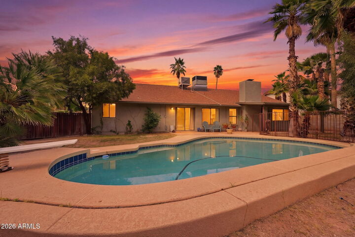 Property Photo:  319 E Hackamore Street  AZ 85201 