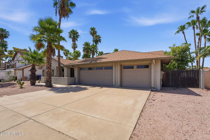 Property Photo:  319 E Hackamore Street  AZ 85201 