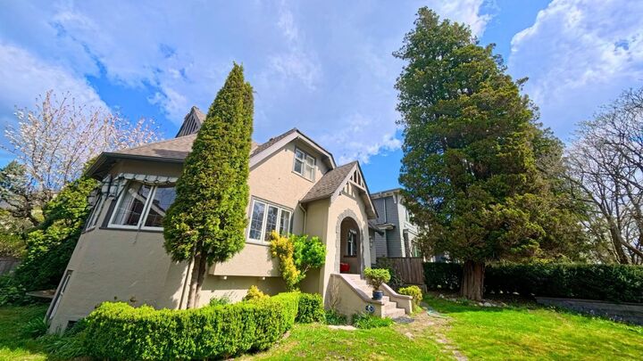 Property Photo: 3425 W 33rd Avenue BC V6N 2H1