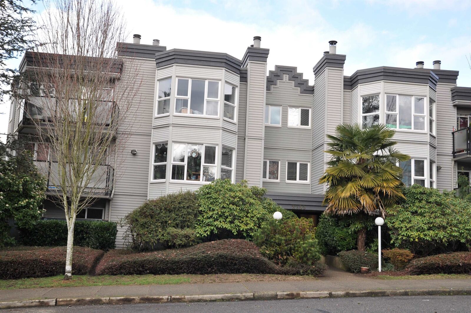 Property Photo:  2255 Eton Street 104  BC V5L 1C9 