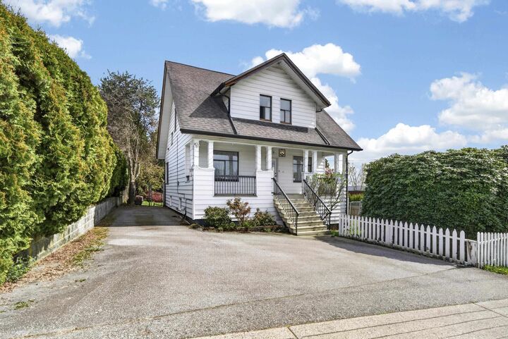 Property Photo: 319 Marmont Street BC V3K 4R4