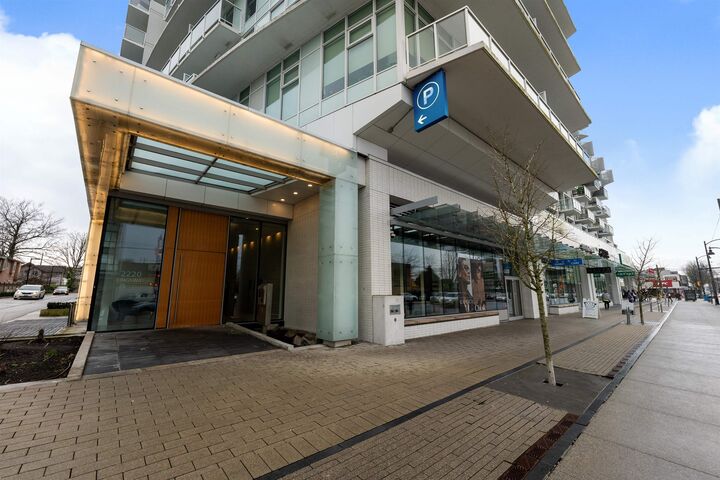 Property Photo: 2220 Kingsway 1210 BC V5N 2T7