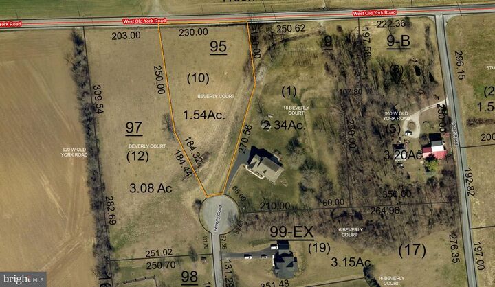 Property Photo:  10 Beverly Court  PA 17015 