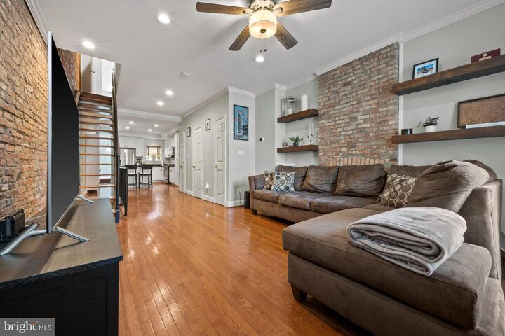 Property Photo:  615 S Clinton Street  MD 21224 