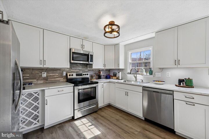 Property Photo:  1476 Dockside Court  MD 21701 