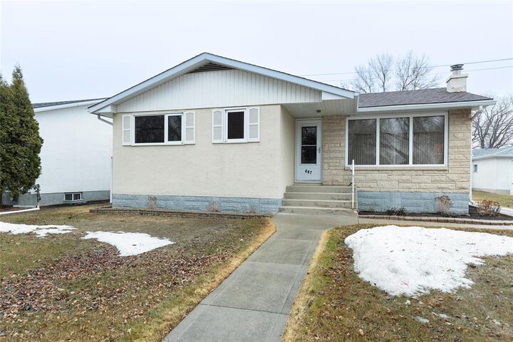 Property Photo: 687 McLeod Avenue MB R2K 0B6