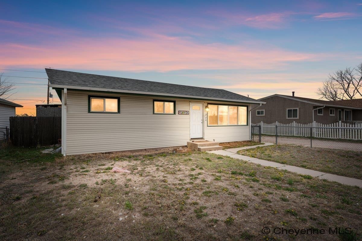 Property Photo:  229 S House Ave  WY 82007 