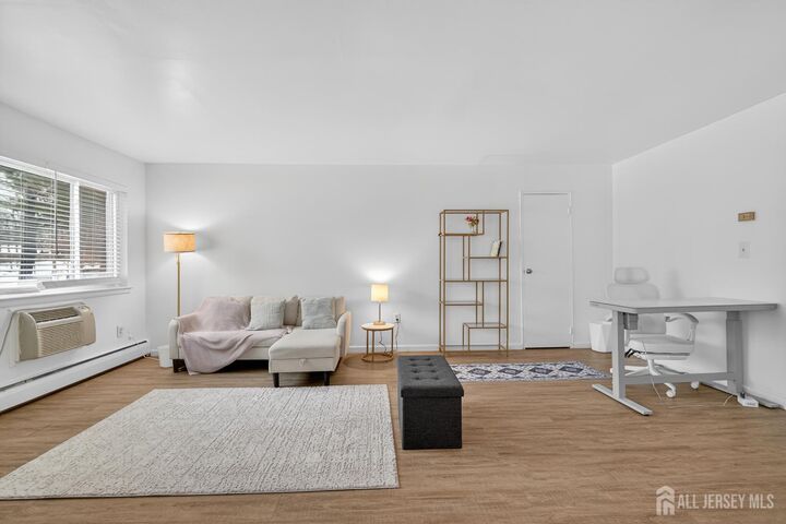 Property Photo:  22 Lake Avenue 5A  NJ 08816 