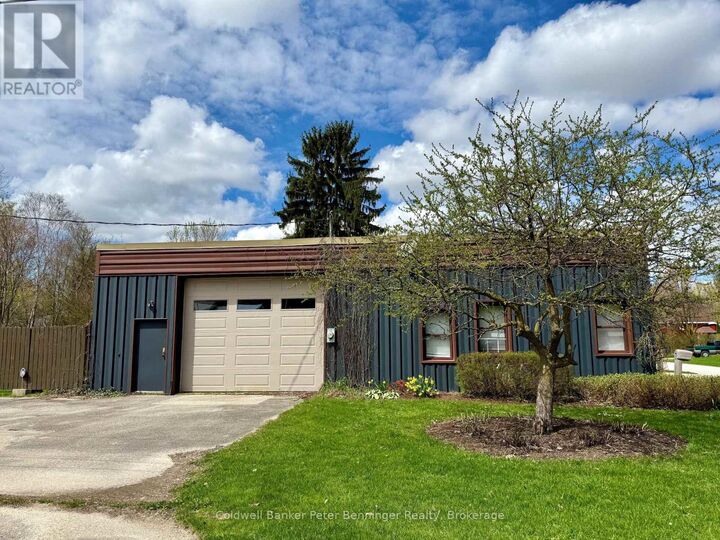 Property Photo:  425 Mary Street  ON N0G 2V0 