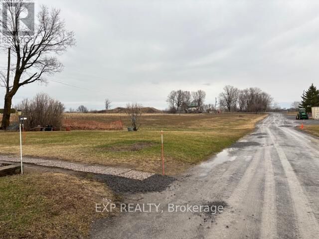 Property Photo:  1125 Old Almonte Road South Unit 3  ON K0A 1A0 