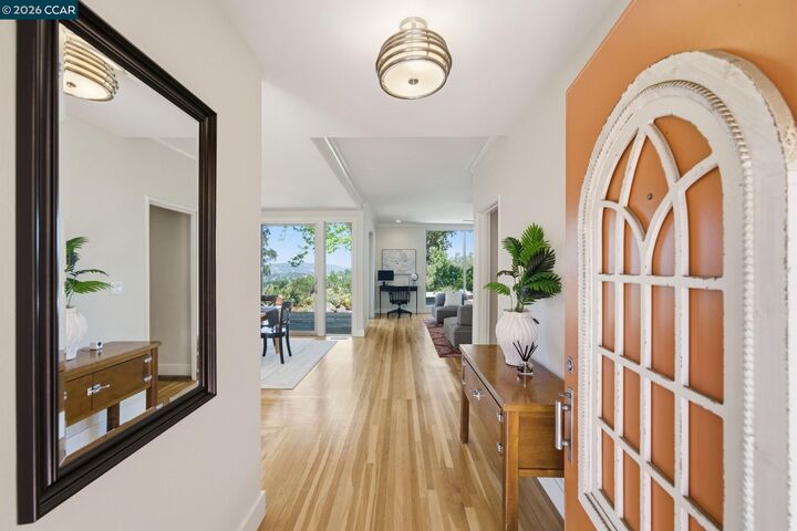 Property Photo:  142 Crestview Dr  CA 94563 