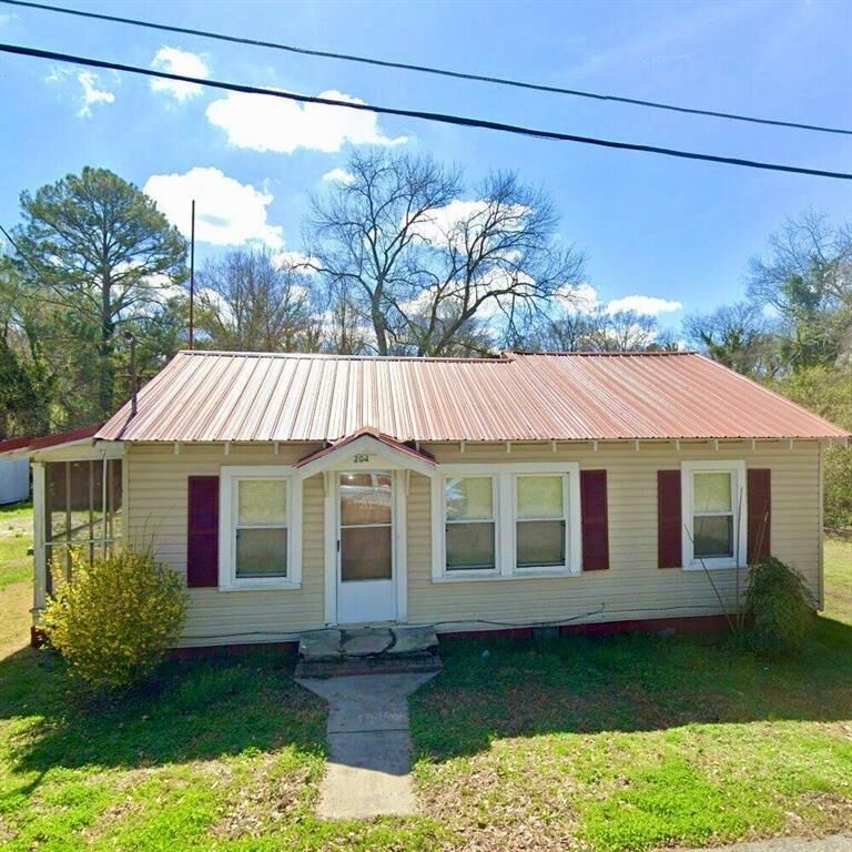 Property Photo:  204 E 16th Street E  GA 30106 