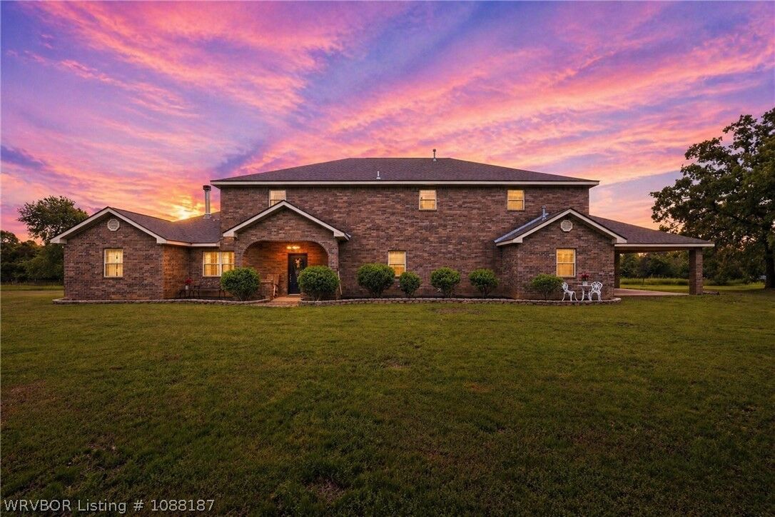 Property Photo:  100712 S 4790 Road  OK 74948 