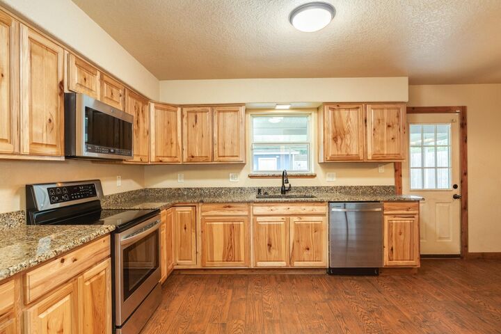 Property Photo:  5107 2nd Street  TX 77534 