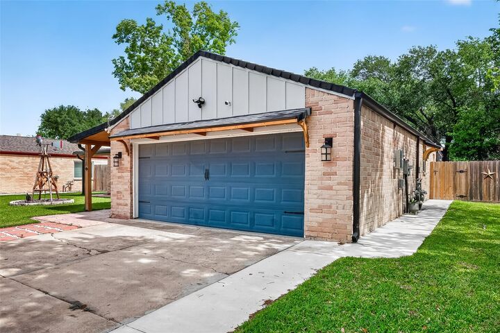 Property Photo:  19818 Packwood Drive  TX 77449 