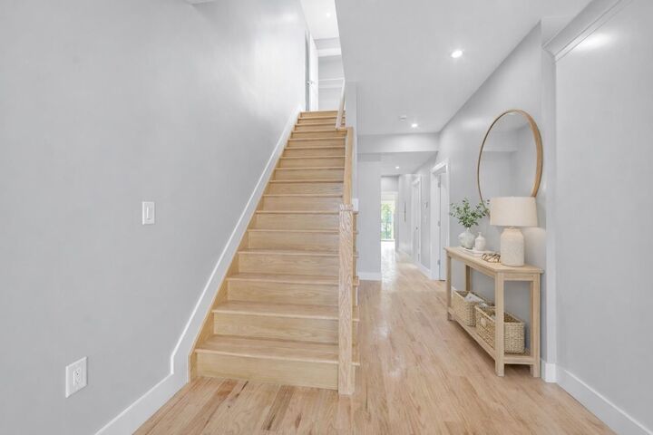 Property Photo:  88 West 20th St 2  NJ 07002 