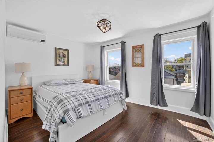 Property Photo:  146 Beechwood Avenue  NY 10553 