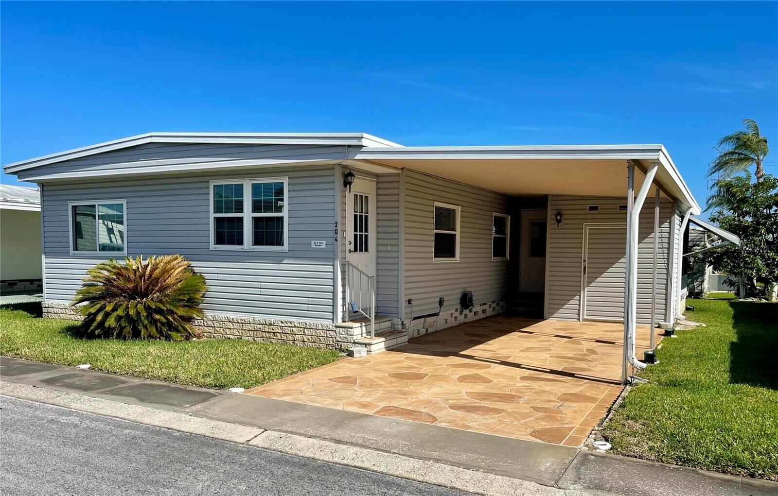 Property Photo:  204 Red Maple Drive  FL 34684 