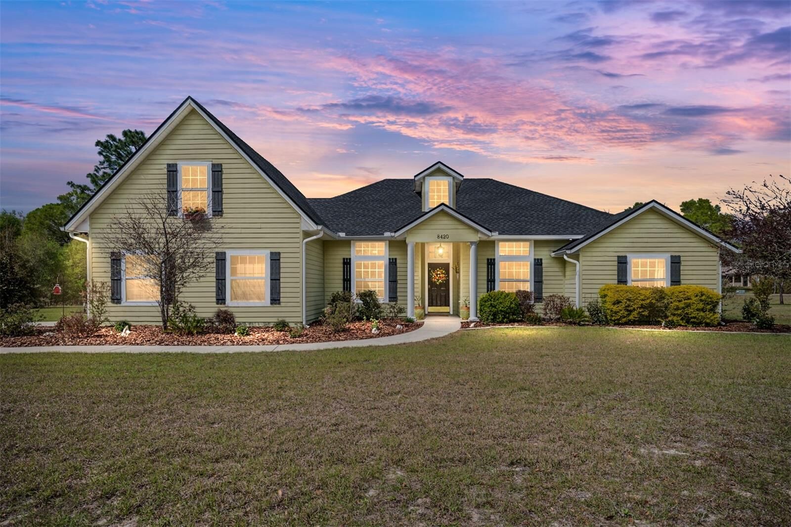 Property Photo: 8420 SW 92nd Lane FL 32608