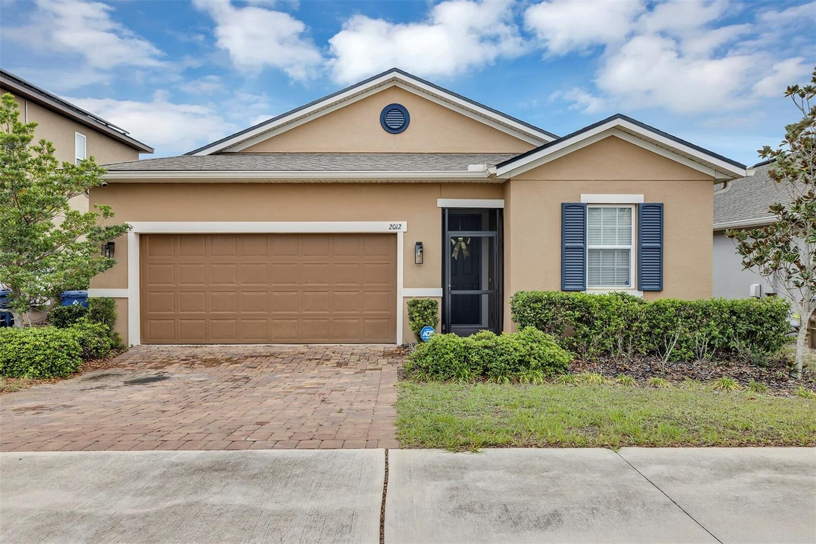 Property Photo:  2012 Sloans Outlook Drive  FL 34736 