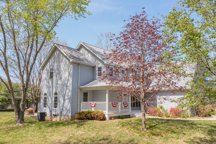 Property Photo:  18749 N Tolle Lane  IL 62864 