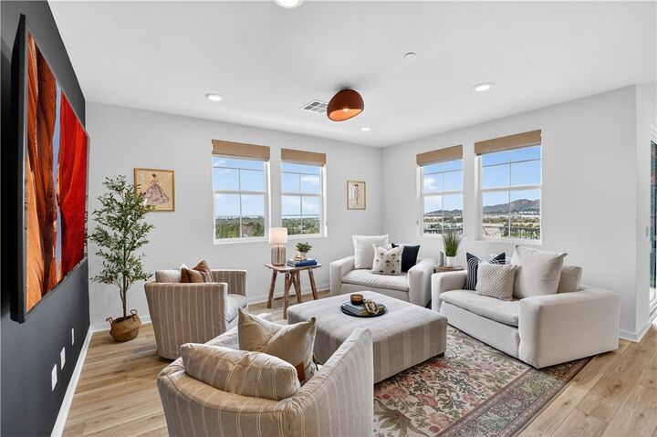 Property Photo:  415 Besalu Terrace  CA 92694 