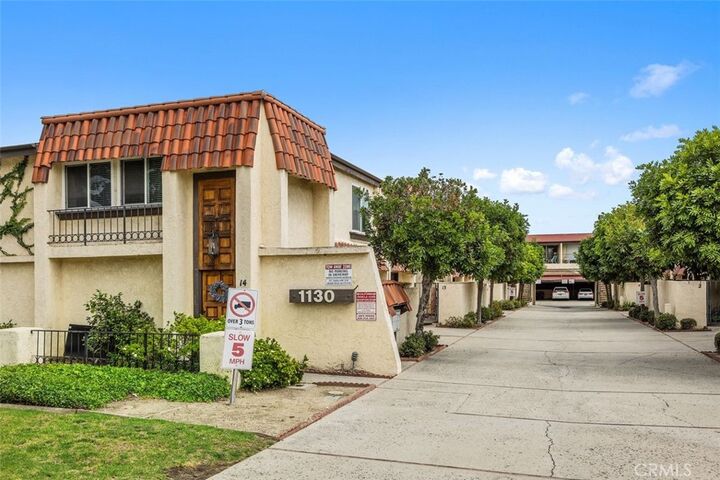 Property Photo: 1130 W Huntington Drive 8 CA 91007