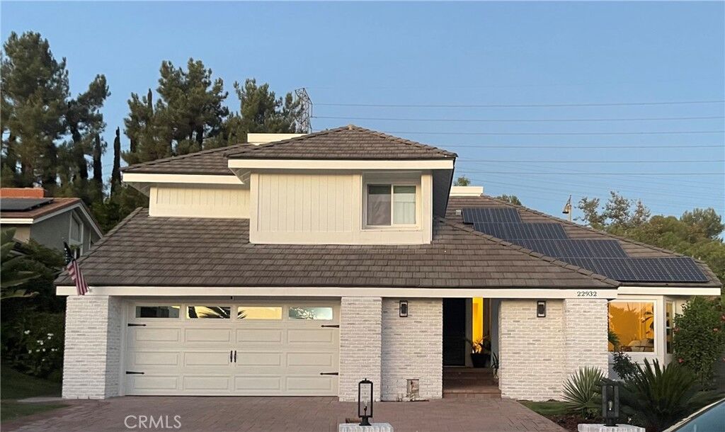 Property Photo:  22932 Pocetas  CA 92692 