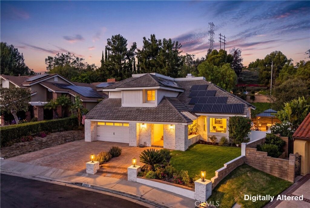 Property Photo:  22932 Pocetas  CA 92692 