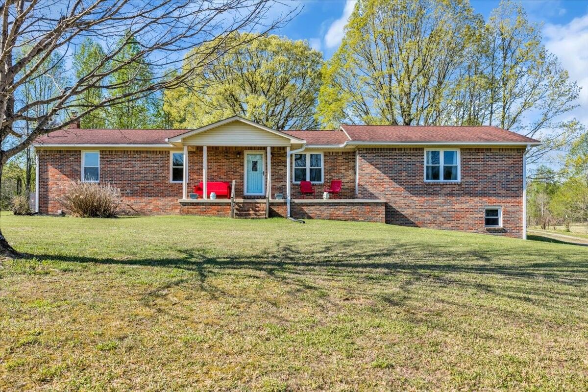 Property Photo: 321 Goodridge Rd TN 37190