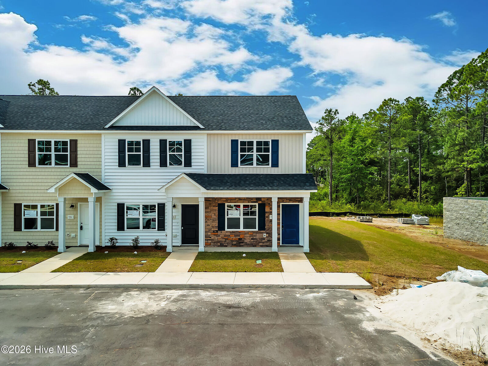 Property Photo: 735 Cross Bridge Way Lot # 13 NC 28460