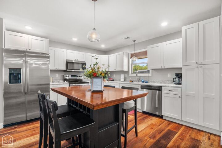 Property Photo:  1912 Central Blvd  AR 72619 