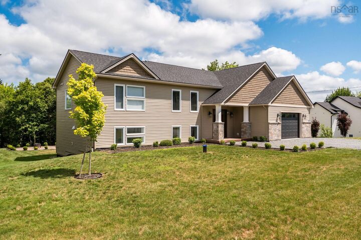237 Magenta Drive — photo 1
