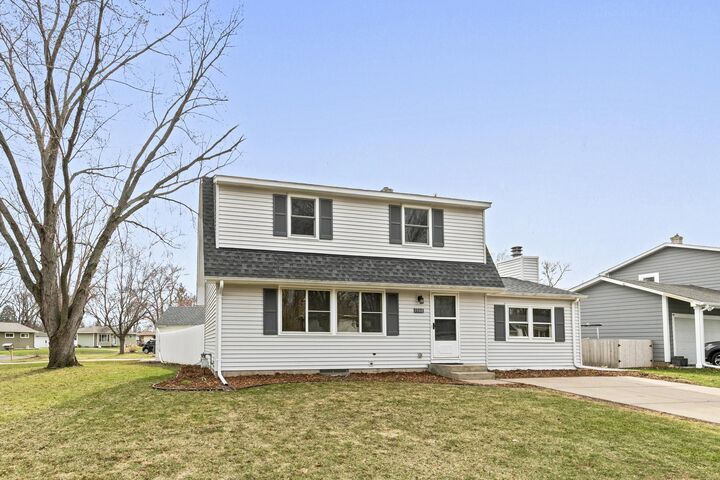 Property Photo:  1948 Lakeaires Boulevard  MN 55110 