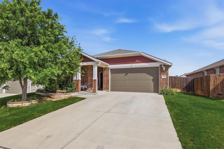 Property Photo:  432 Cold Mountain Trail  TX 76131 