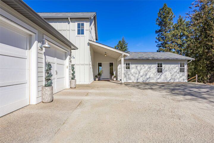 Photo de la propriété:  2376 Saucier Road  BC V1W 4B8 