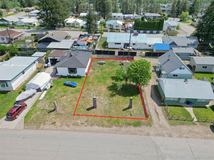 Property Photo: 278 Billiter Avenue BC V0X 1W0