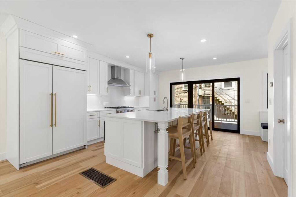 Property Photo:  300 W 3rd St 300  MA 02127 