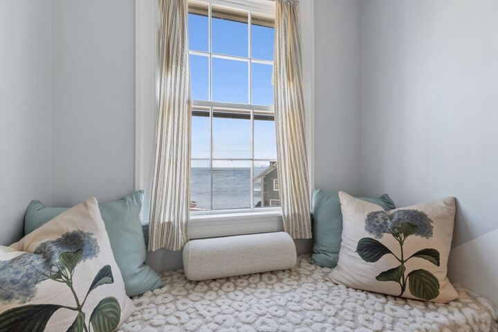 Property Photo:  3 Circle Street 3  MA 01945 