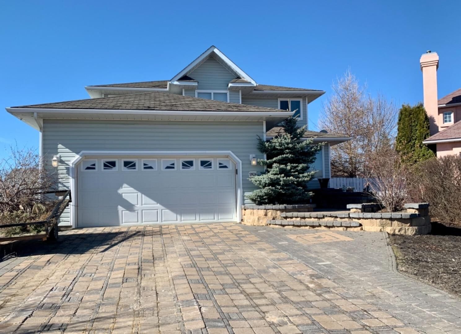 Property Photo: 9106 93 Ave AB T0A 2C0